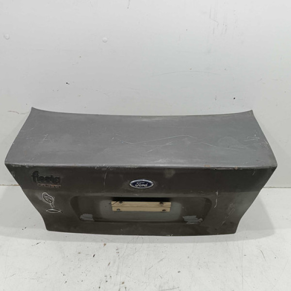 Tampa Traseira Fiesta Sedan 1999 2000 2001 2002 2003 2004