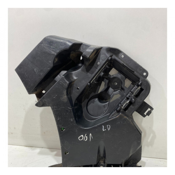 Guia   Parachoque Volvo V40 2015 Dianteiro Direito M12207