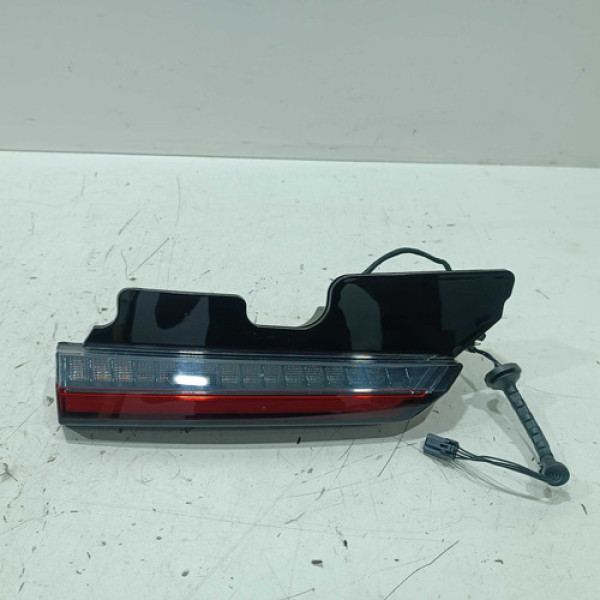 Lanterna Tampa Porta Malas Esquerda Volvo C40 2022 32404487