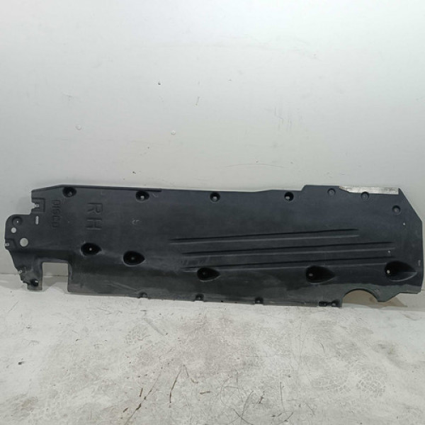 Protetor Assoalho Direito Discovery Sport 2022  Lk72104c20ac
