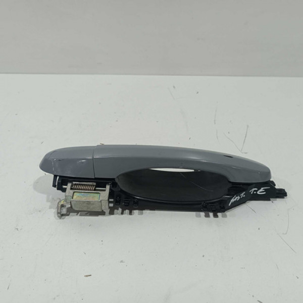 Macaneta Externa Traseira Esquerda Fastback 2023 2024